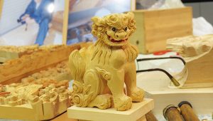 仏壇彫師によるお獅子