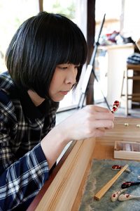 古民家展　鯉箸置き女性