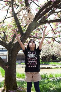 古民家展　曲げ輪少女