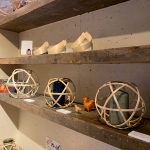 足立茂久商店の絵屋　展示