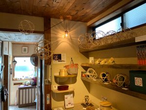 足立茂久商店の絵屋　展示