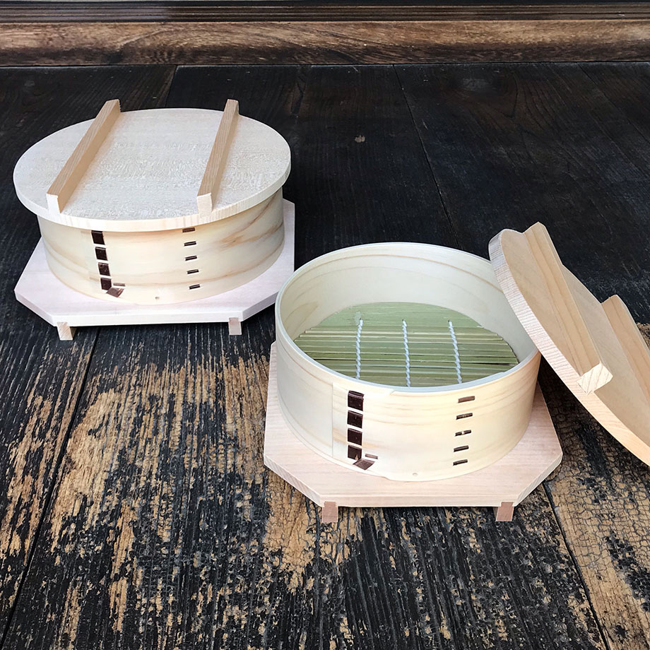 足立茂久商店 寺泊山田の曲物